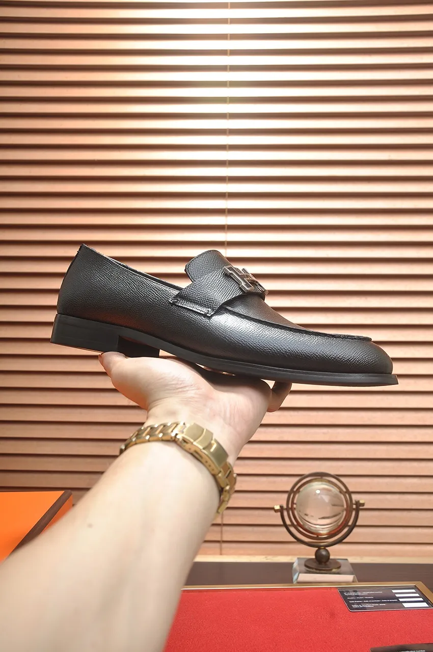 Men's shoes💰520💶[HERMES] (cowhide lining)🍀Italian top luxury🍀He does not pursue novel styles and gorgeous colors, but attracts the favor of successful men with his flawless, elegant and classic style. Formal leather shoes This very comfortable, simple and stable style allows you to easily match any style! The pattern is absolutely 1:1 refined from the original case, and we strive for excellence in materials, imported cowhide + cowhide lining💪💪💪extraordinary texture👍! .Code number: 38-45 (45 customized)